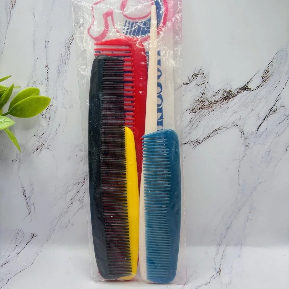 Vintage Unbreakable Combs 5 Piece Household Combs New Sealed‎
